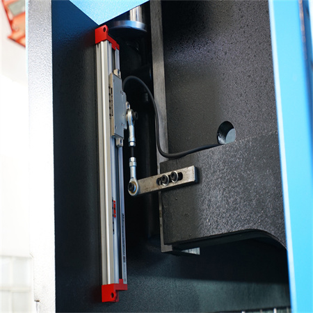 CNC ავტომატური ალუმინის ფოლადის Hydraulic Press Brake ელექტრო ფურცლის ლითონის მოსახვევი მანქანა რობოტით