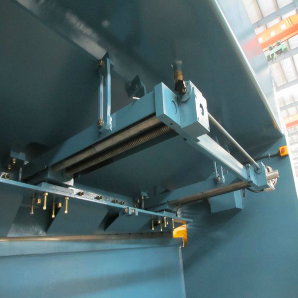4mmx2500 Hydraulic Shearing Steel Plate საჭრელი მანქანა Steel Plate Shear